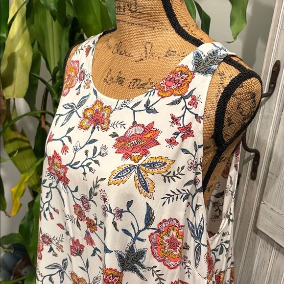 Old Navy Floral Tank Top Button Closure Size XXL EUC Like New - Picture 6 of 12